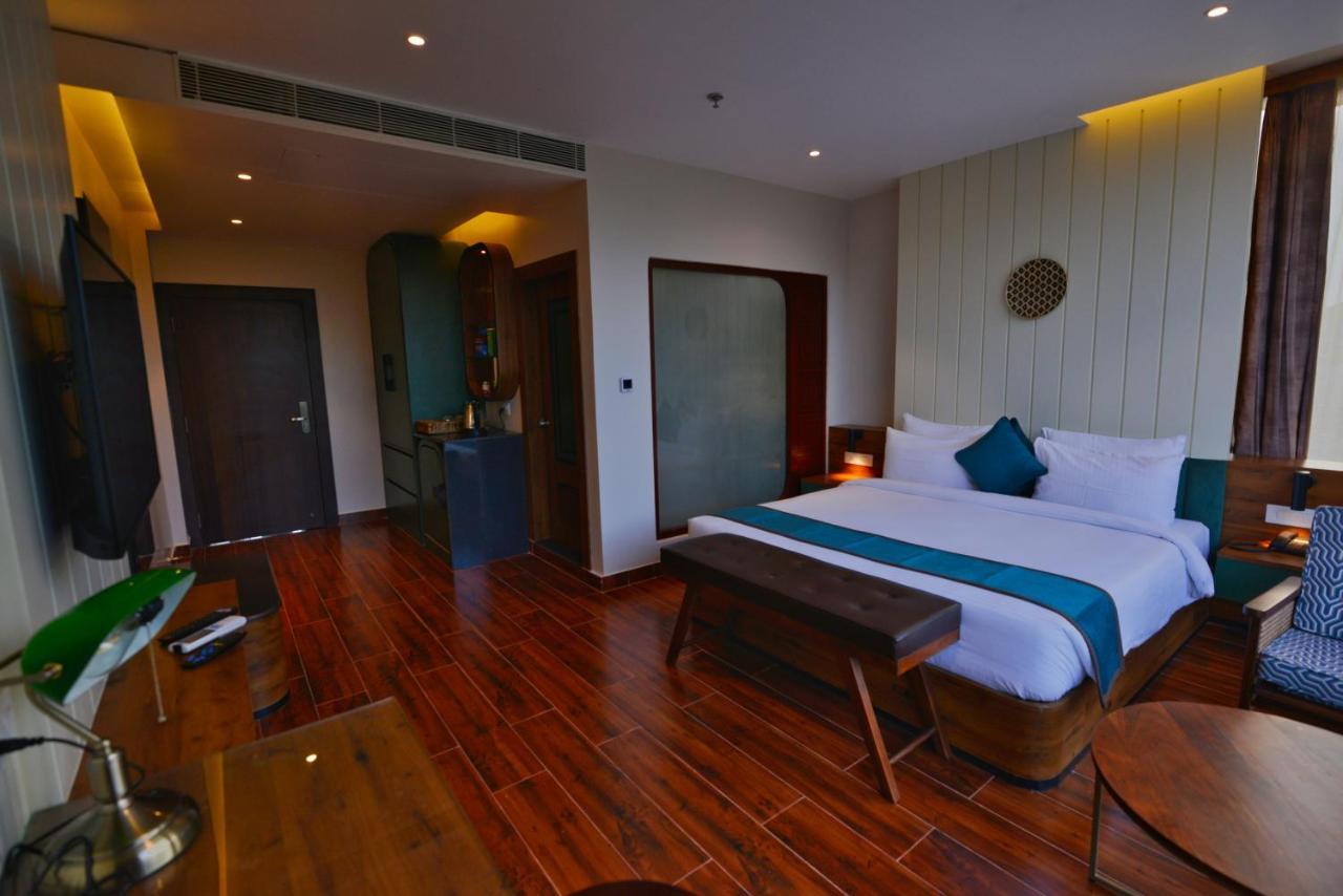 The Convoy Hotel Dibrugarh Exterior photo