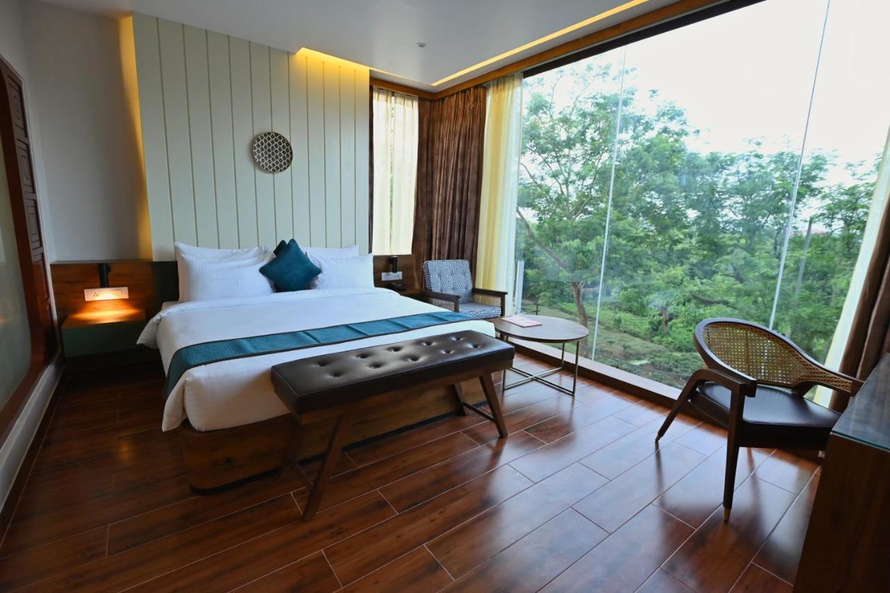 The Convoy Hotel Dibrugarh Exterior photo