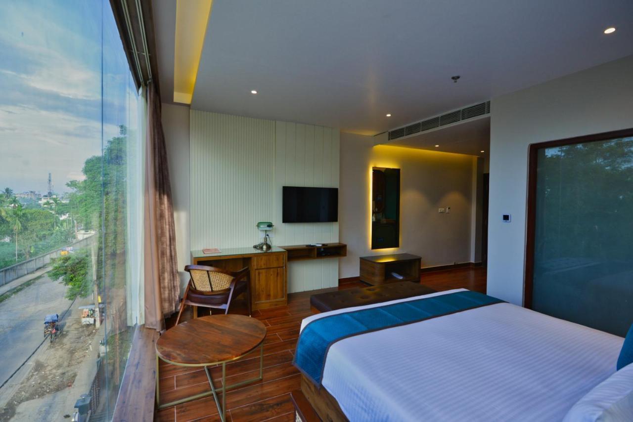 The Convoy Hotel Dibrugarh Exterior photo