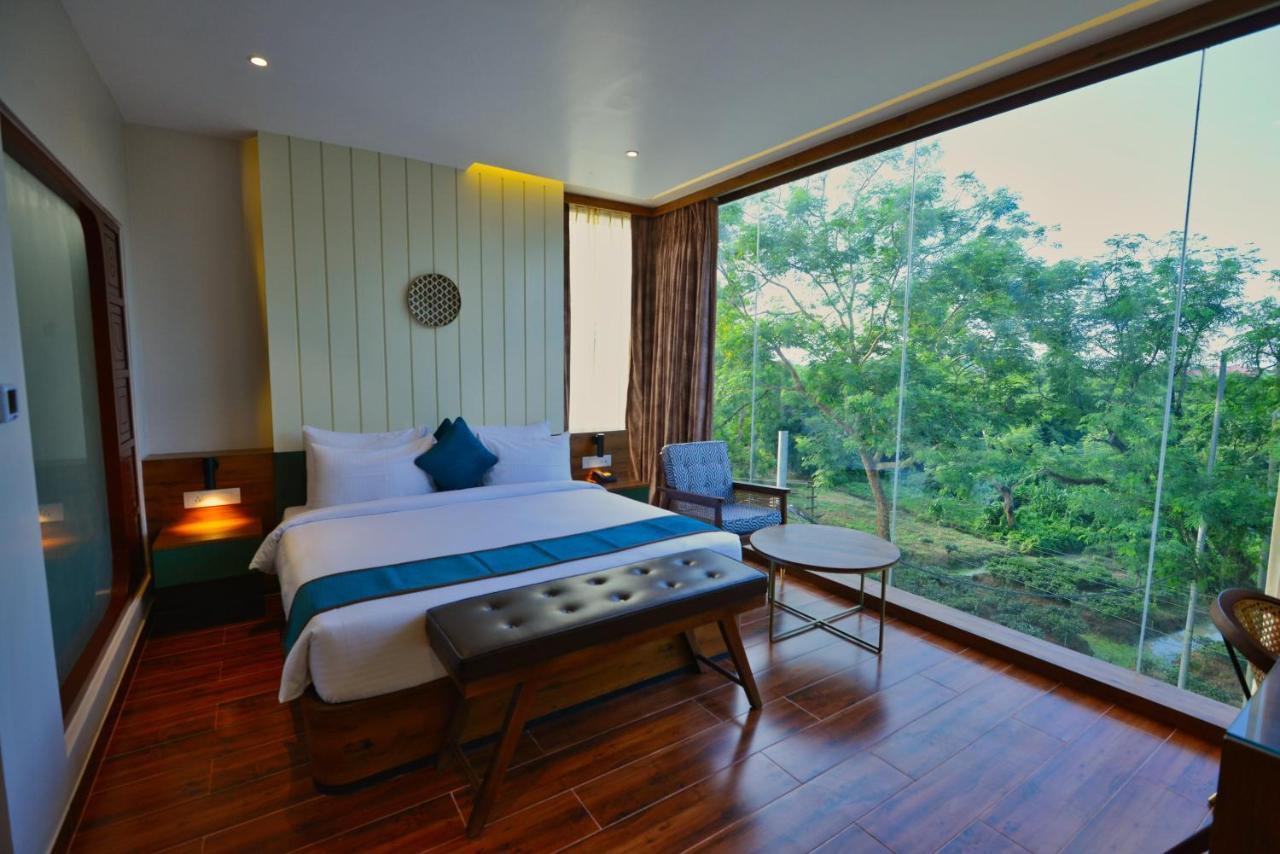 The Convoy Hotel Dibrugarh Exterior photo